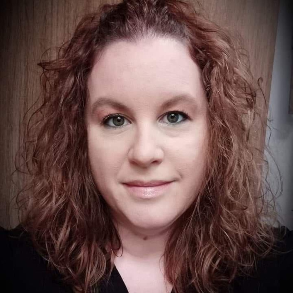 Meet your Posher, Connie